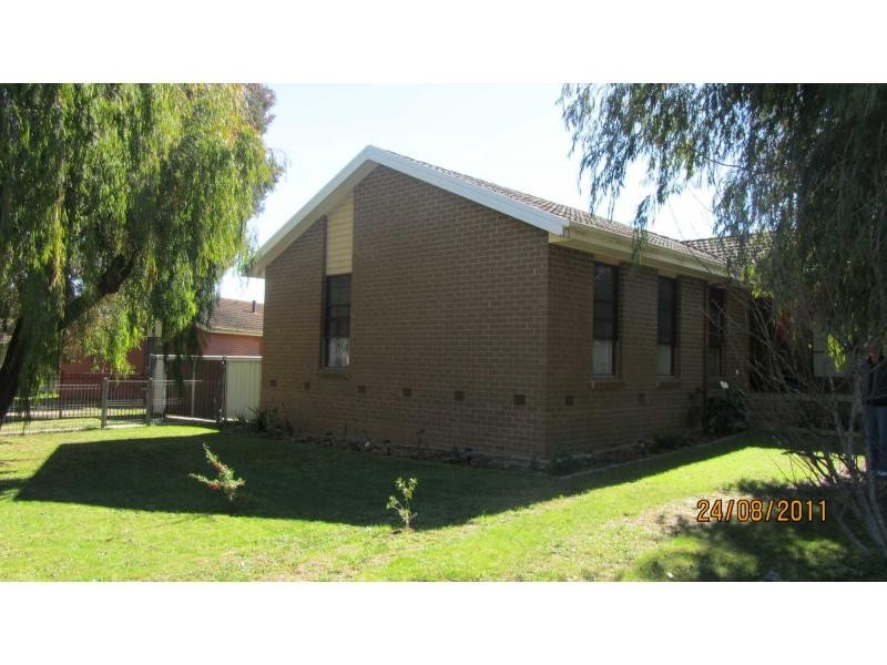 1 Dyason Court, Long Gully VIC 3550