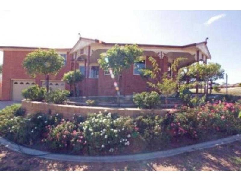 1 Kate Close, Kennington VIC 3550