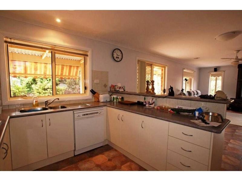 4 Gondolier Terrace, Golden Square VIC 3555