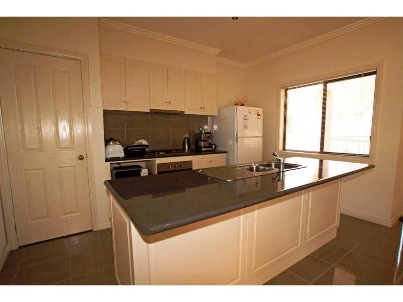 1 Greenwood Drive, Kennington VIC 3550
