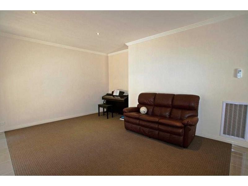 1 Greenwood Drive, Kennington VIC 3550