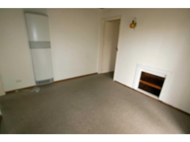 38 Friswell Avenue, Flora Hill VIC 3550