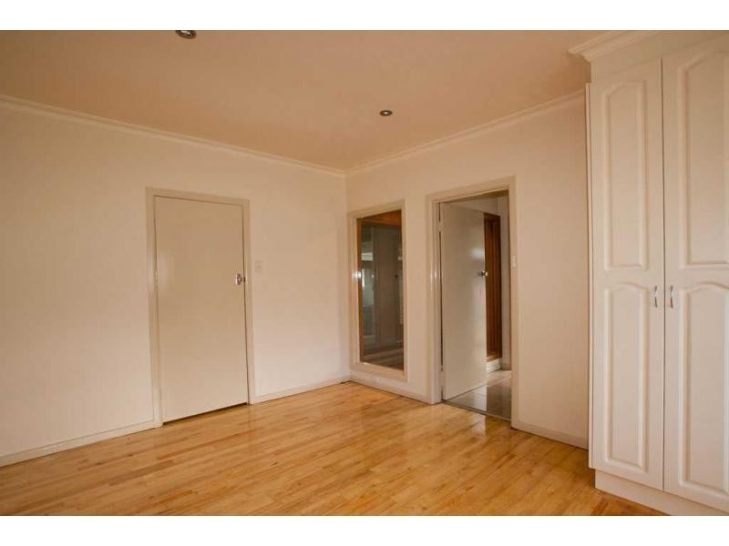 Golden Square VIC 3555