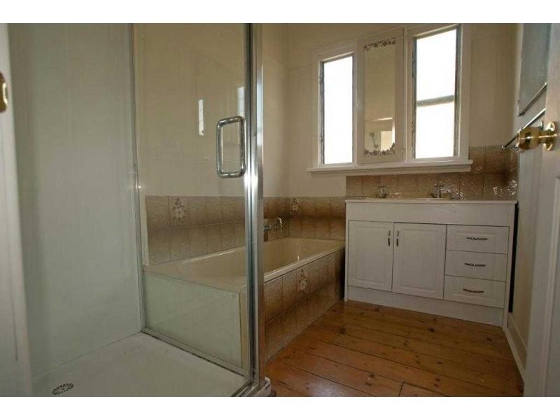 21 PLEASANT VALE Crescent, Flora Hill VIC 3550