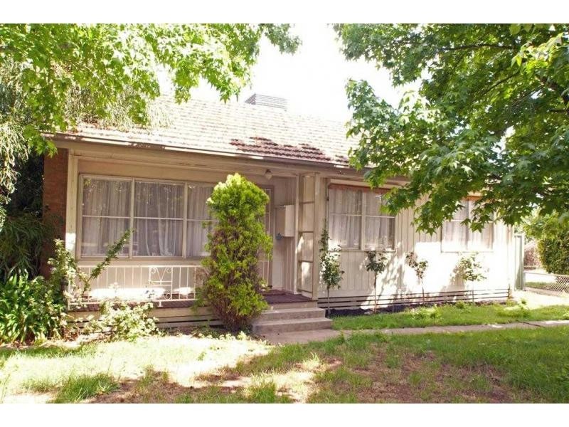 1 Clayton Court, Golden Square VIC 3555