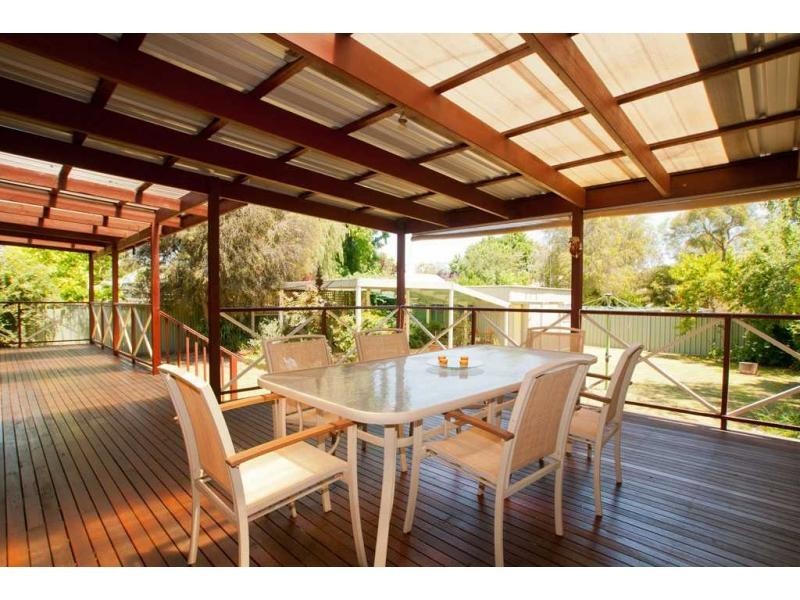 Flora Hill VIC 3550