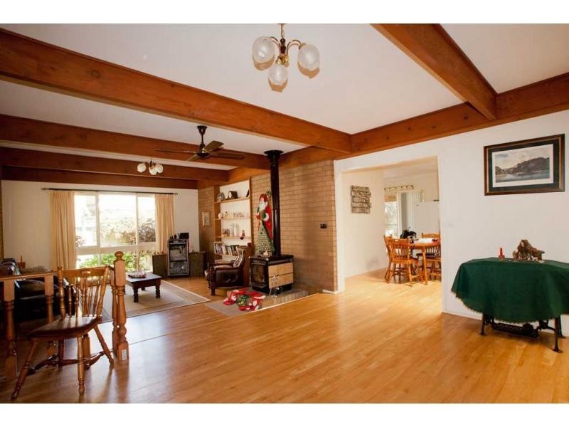 Flora Hill VIC 3550