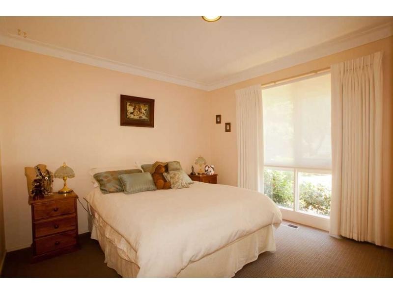 Flora Hill VIC 3550