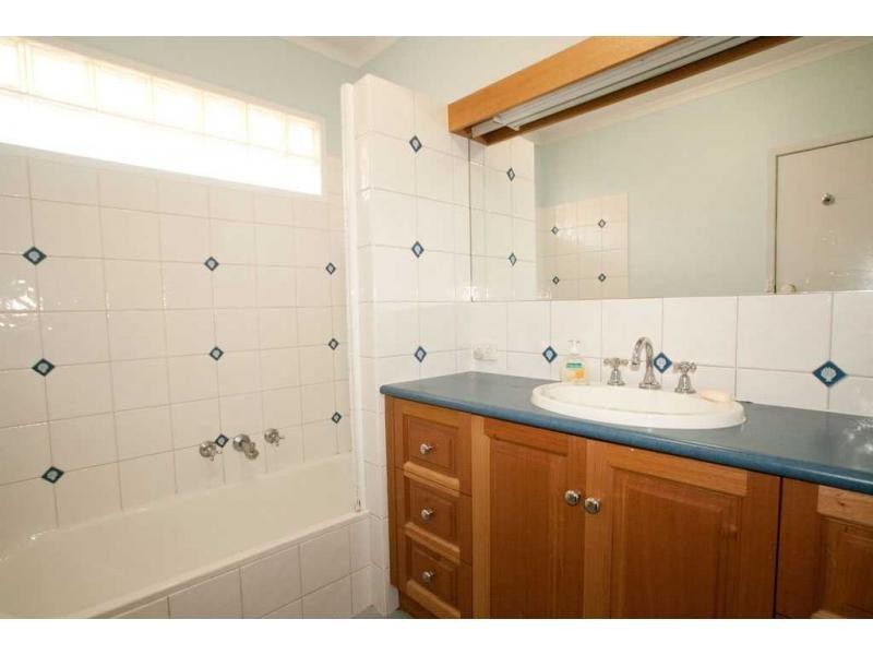 Flora Hill VIC 3550