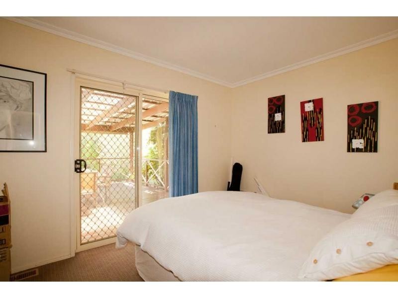 Flora Hill VIC 3550