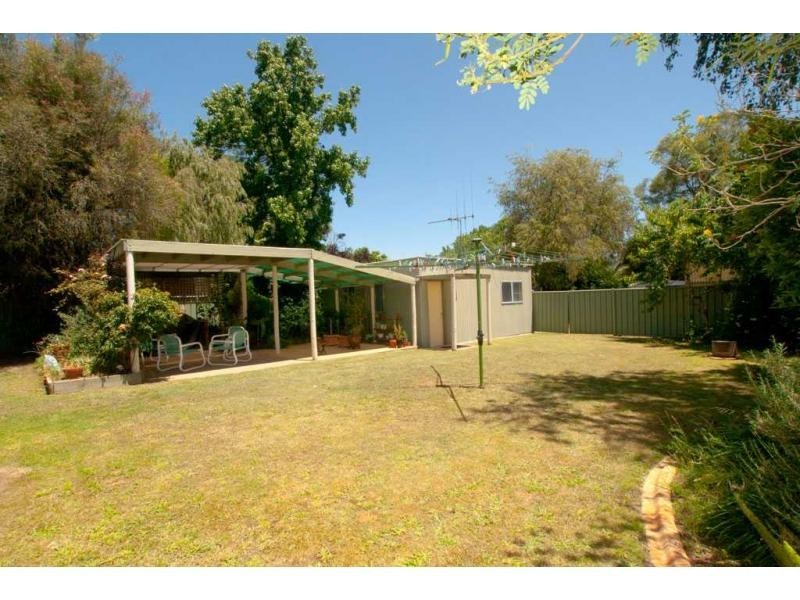 Flora Hill VIC 3550
