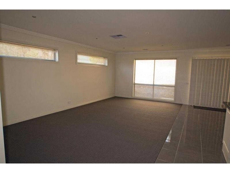 5A Vincent Drive, Kennington VIC 3550