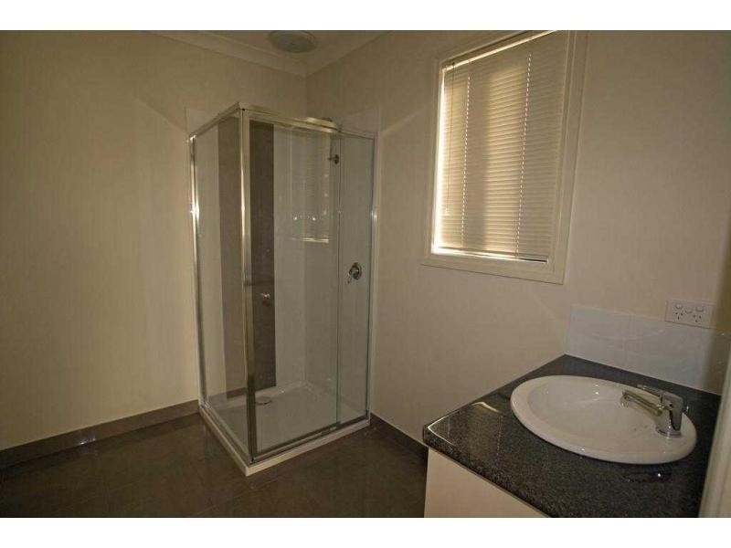 5A Vincent Drive, Kennington VIC 3550