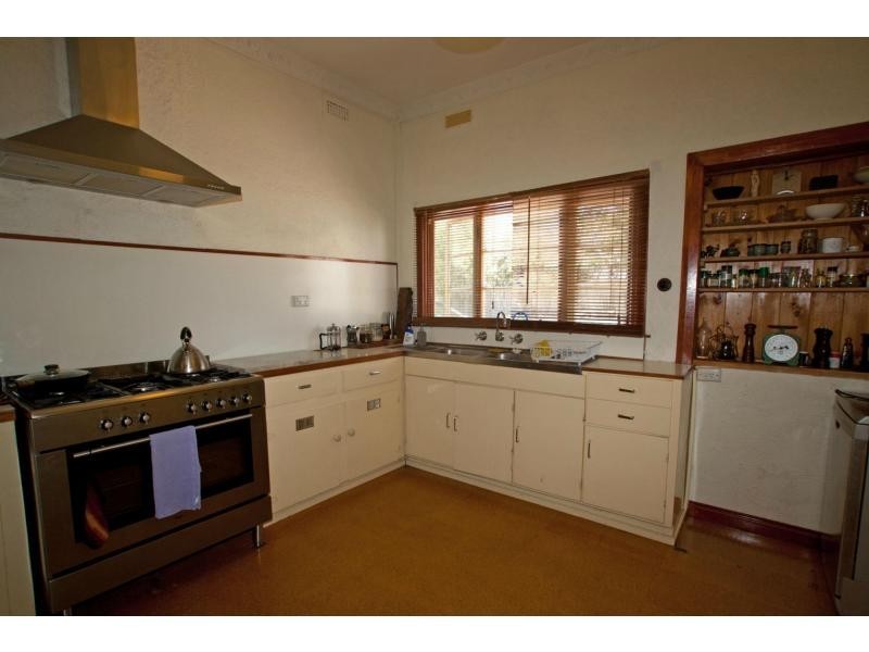 41 Houston Street, Quarry Hill VIC 3550