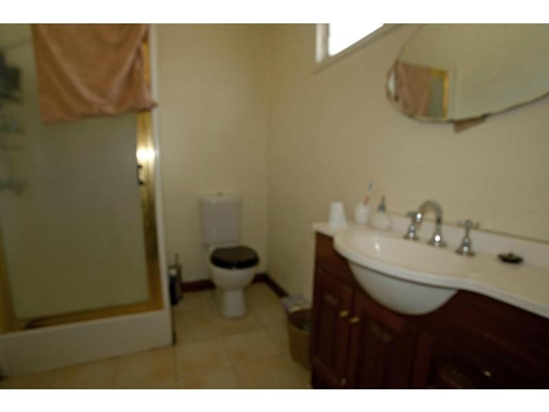 41 Houston Street, Quarry Hill VIC 3550