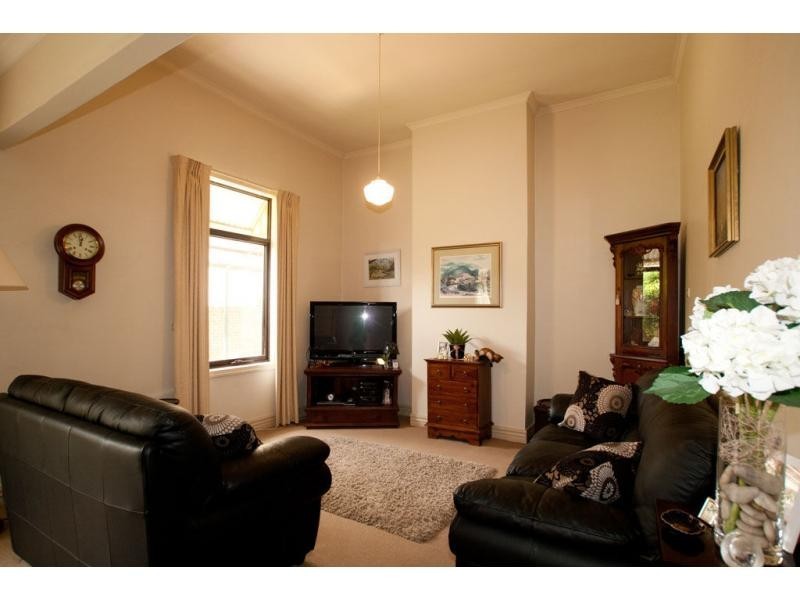 Flora Hill VIC 3550