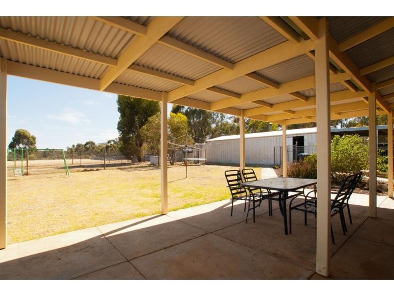 100 Vains Road, Maiden Gully VIC 3551
