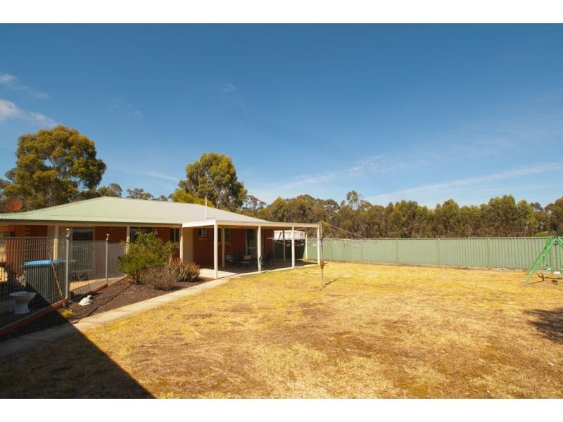 100 Vains Road, Maiden Gully VIC 3551