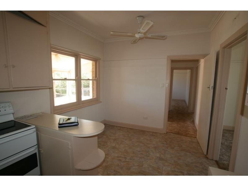 1 Swalling Crescent, Kennington VIC 3550