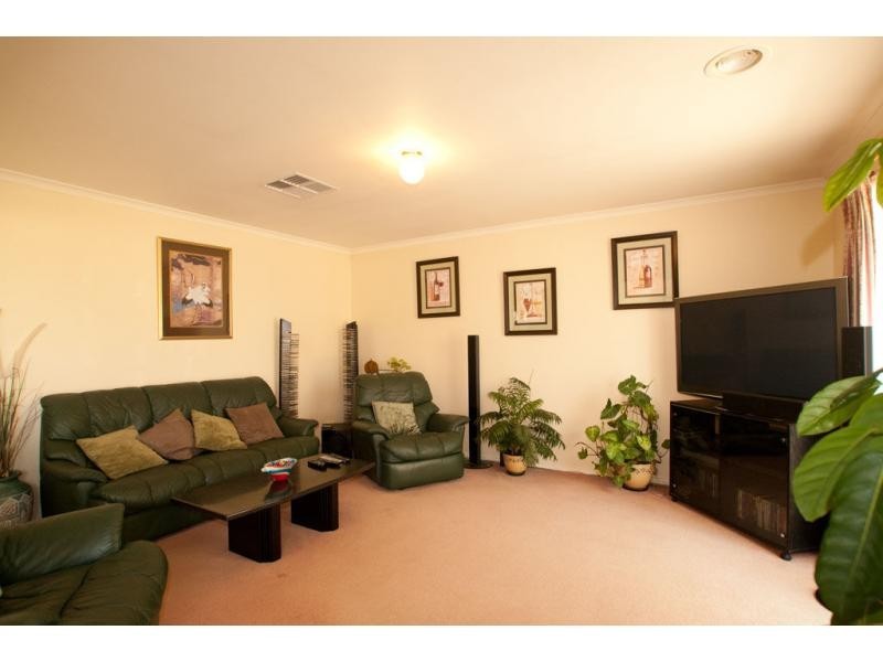 44 Quick Street, Ironbark VIC 3550