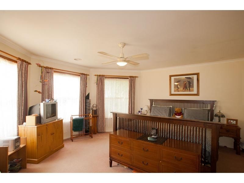 44 Quick Street, Ironbark VIC 3550