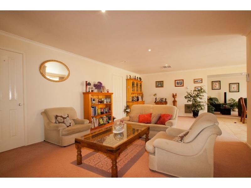 44 Quick Street, Ironbark VIC 3550