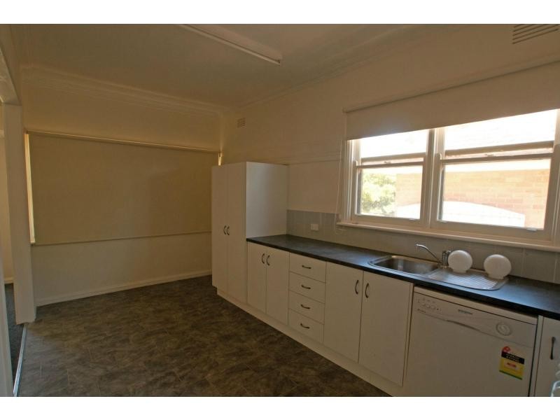 16 Woods Street, Kennington VIC 3550