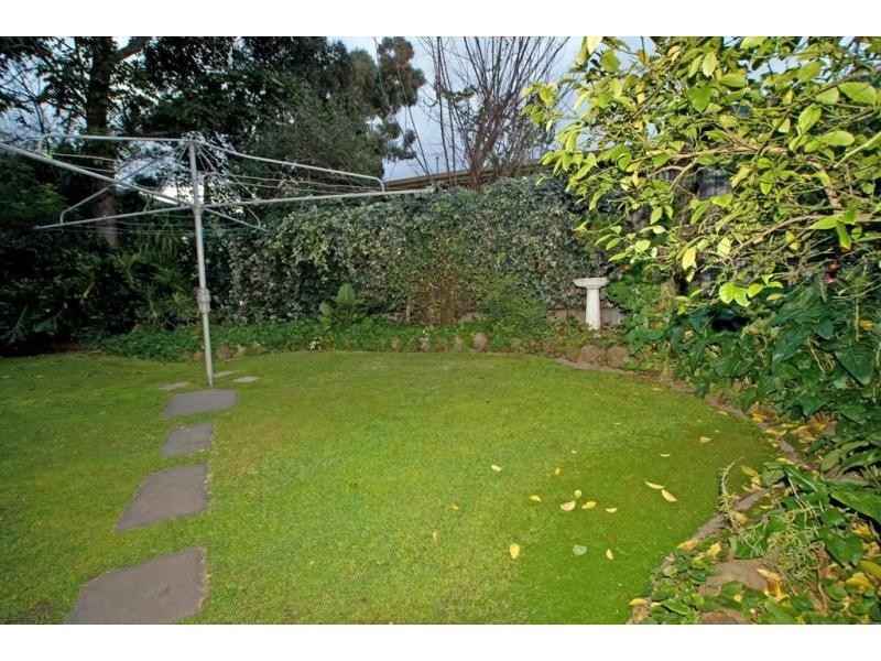 Unit 1/10 Brodie Street, Quarry Hill VIC 3550