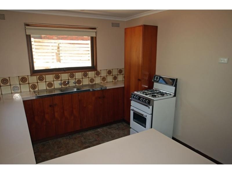 Unit 1/6 Sharon Street, Flora Hill VIC 3550