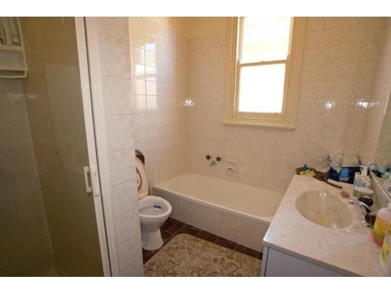 44 Hammer Street, Flora Hill VIC 3550