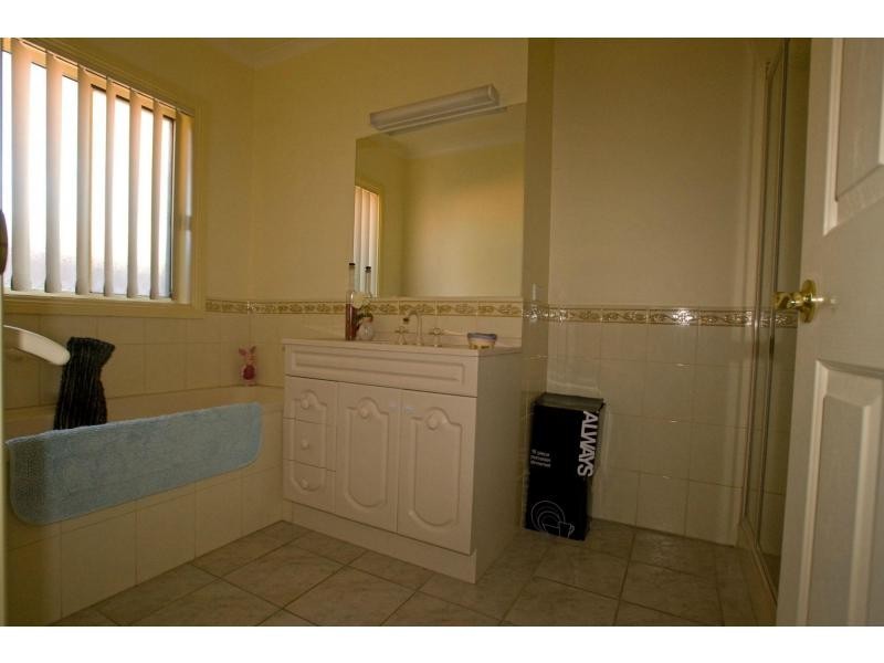 1/15 Claire Court, Kennington VIC 3550