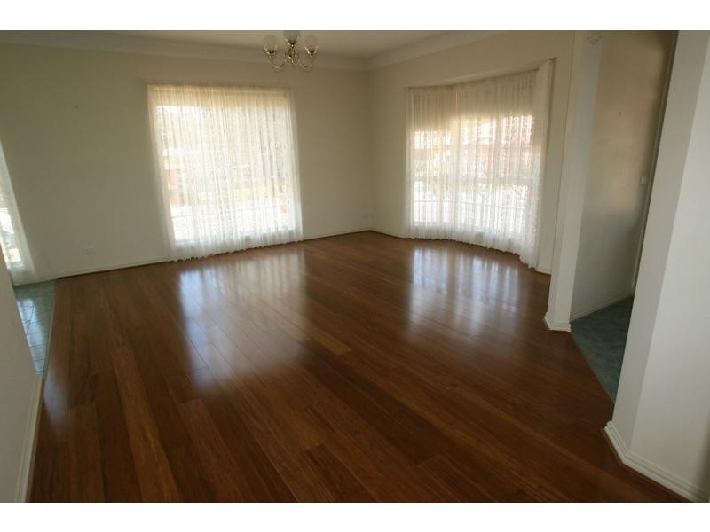 9 Kate Close, Kennington VIC 3550