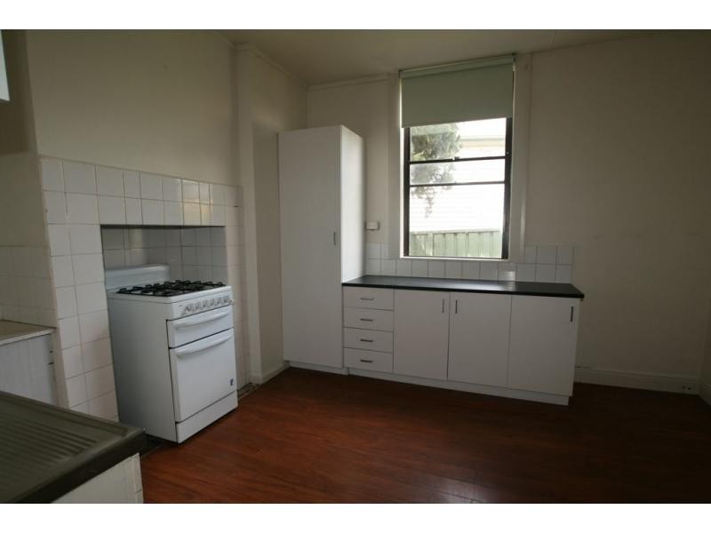 2 Breen Street, Quarry Hill VIC 3550