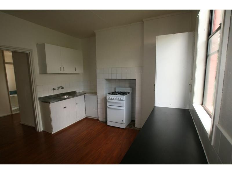2 Breen Street, Quarry Hill VIC 3550