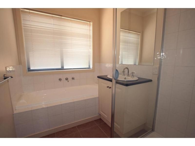 20 Midas Street, Strathfieldsaye VIC 3551