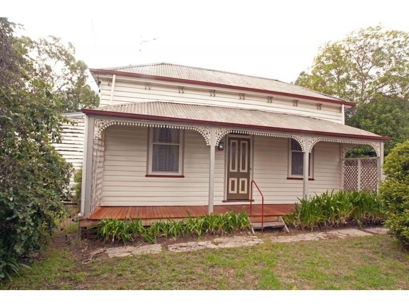 4 Glencoe Street, Kennington VIC 3550