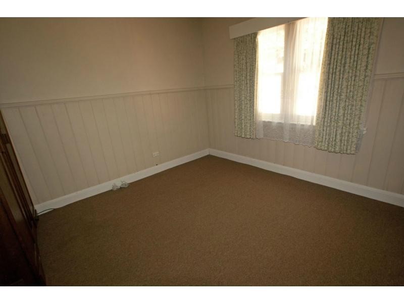 4 Glencoe Street, Kennington VIC 3550