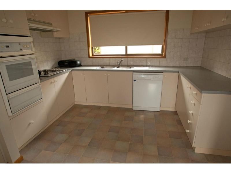 90 Retreat Road, Spring Gully VIC 3550