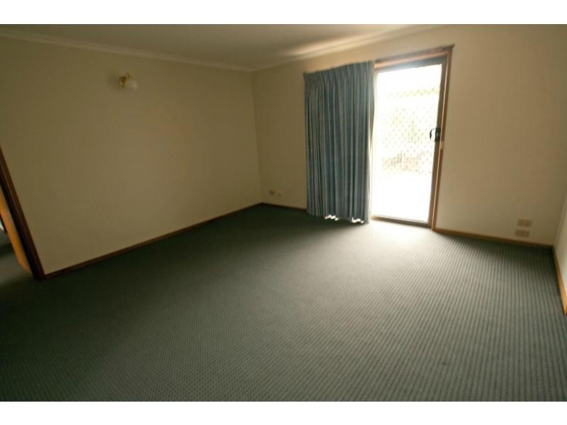 90 Retreat Road, Spring Gully VIC 3550