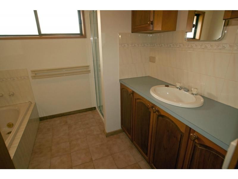 90 Retreat Road, Spring Gully VIC 3550