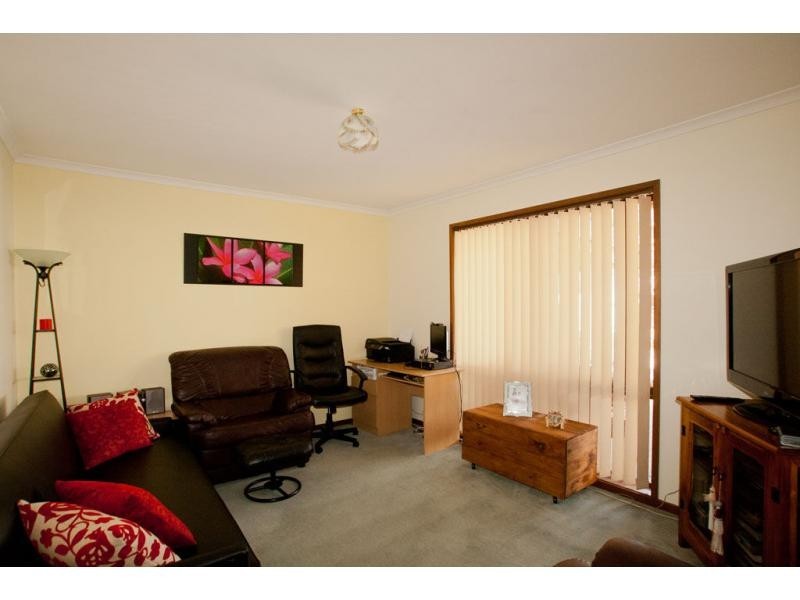 8 Pearce Street, California Gully VIC 3556