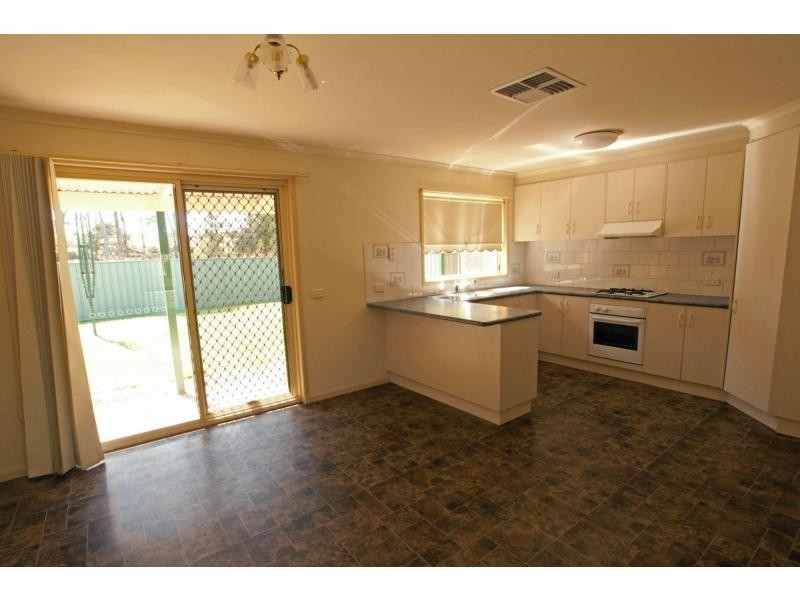 14 Jamison Park Drive, Kangaroo Flat VIC 3555