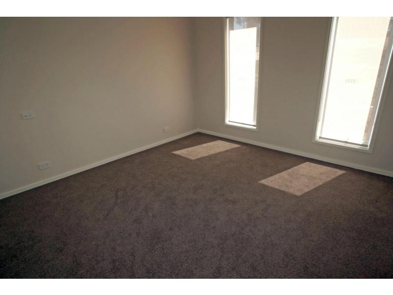 Unit 1/10 Gordon Street, Spring Gully VIC 3550