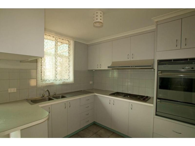 3 Hillview Street, Flora Hill VIC 3550