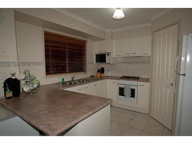 31 Pattison Drive, Kangaroo Flat VIC 3555