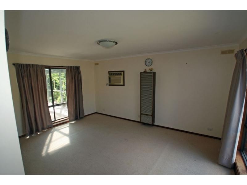 25 Cheriton Drive, Strathdale VIC 3550