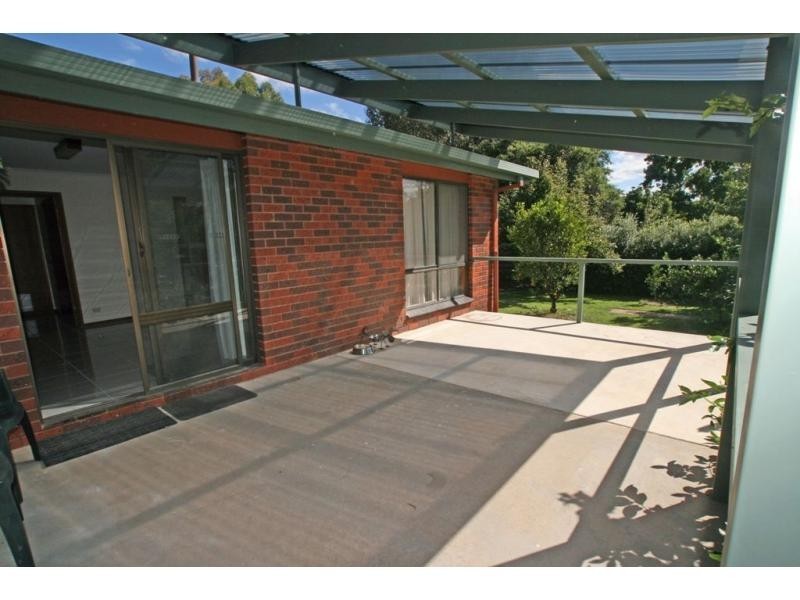 25 Cheriton Drive, Strathdale VIC 3550