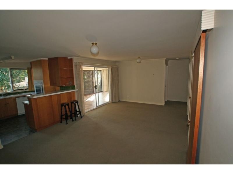 4/12 Harpin Street, Strathdale VIC 3550