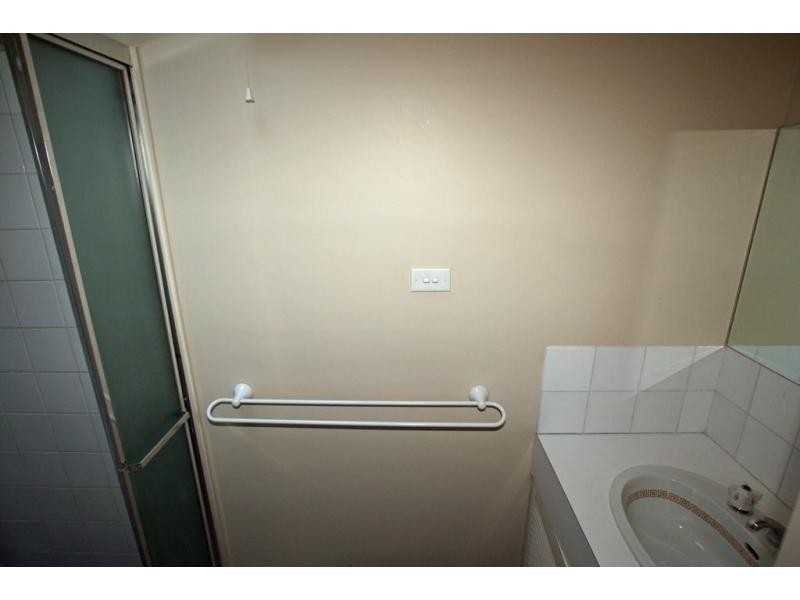 4/12 Harpin Street, Strathdale VIC 3550