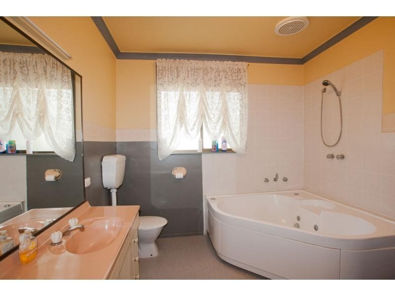 Kangaroo Flat VIC 3555